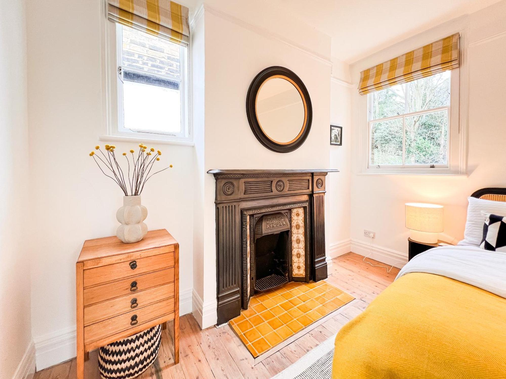 Charming Historic 3br - Steps To Greenwich Park - Cutty Sark & Royal Observatory *